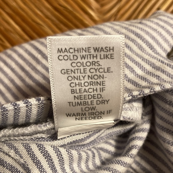 J. Jill Linen Women's Size MT Love Crop Pants Blue Striped Elastic Waist - Picture 8 of 8